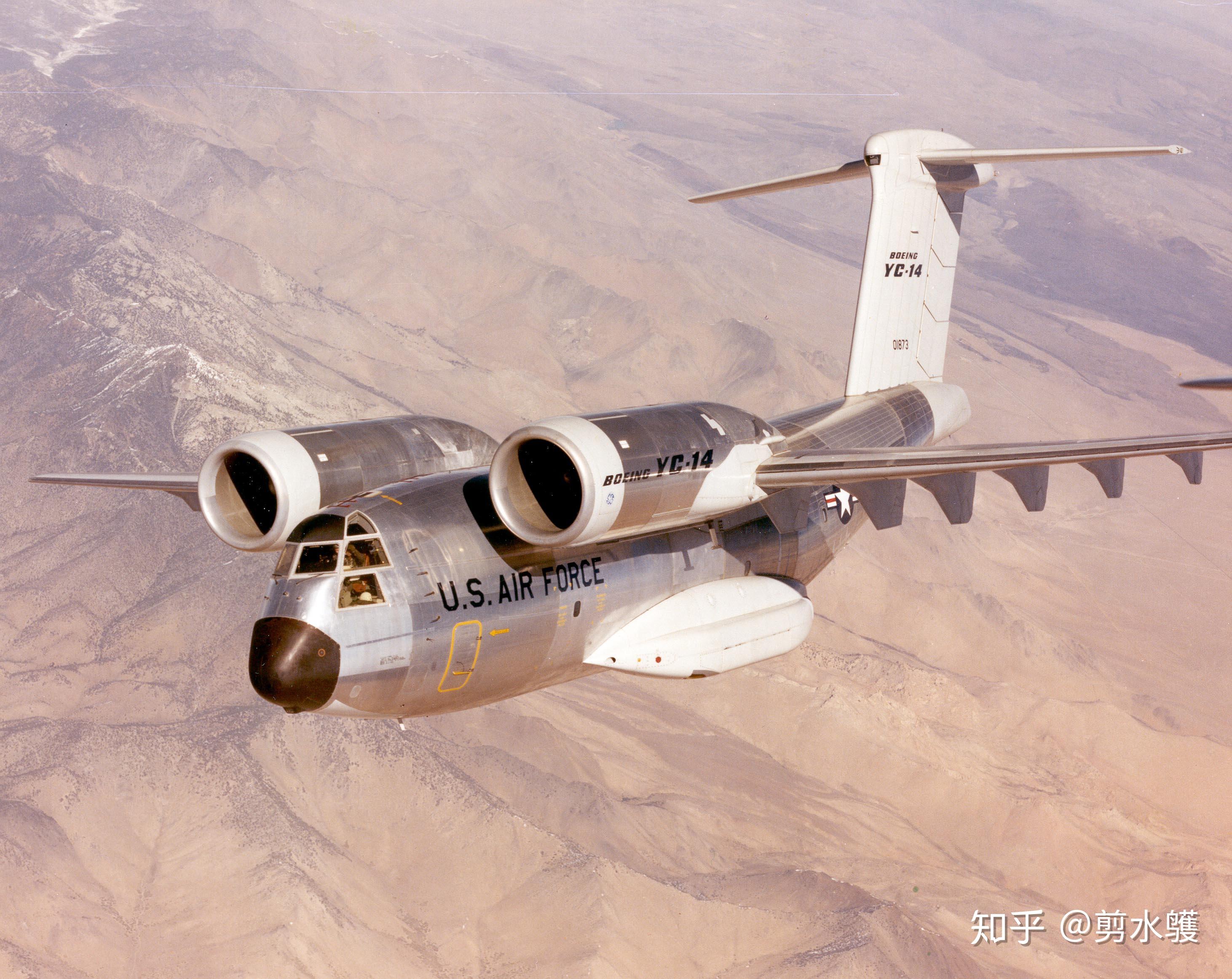 飛機背部發動機排出的熱氣流對飛機飛行狀態有什麼影響