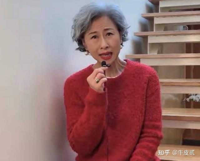 为什么叶倩文从当年叶林王陈四大天后之首变成了现在即不如王菲也不如林忆莲的地步?(叶倩文的)