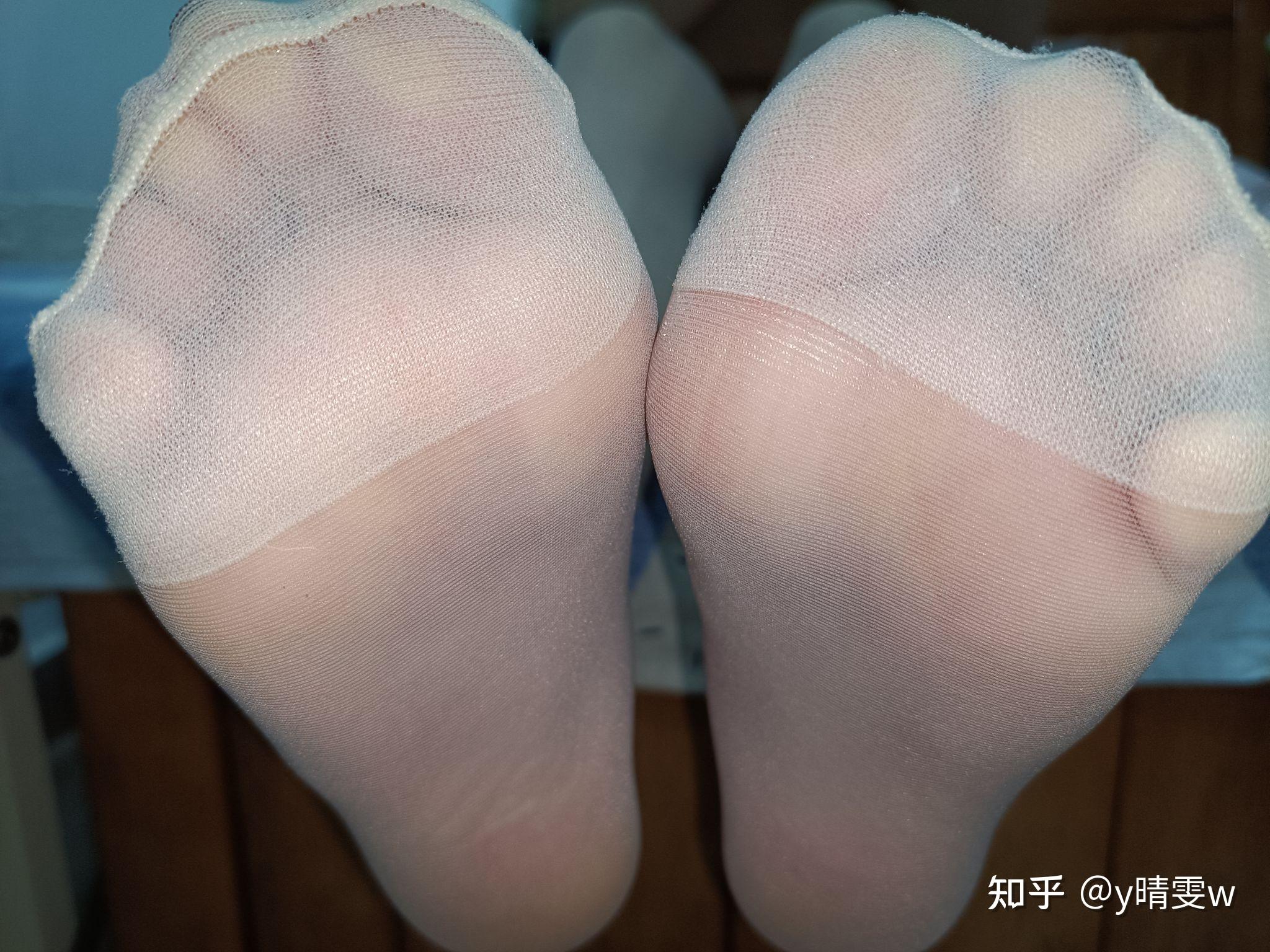 穿丝袜的脚能有多好看? - 知乎