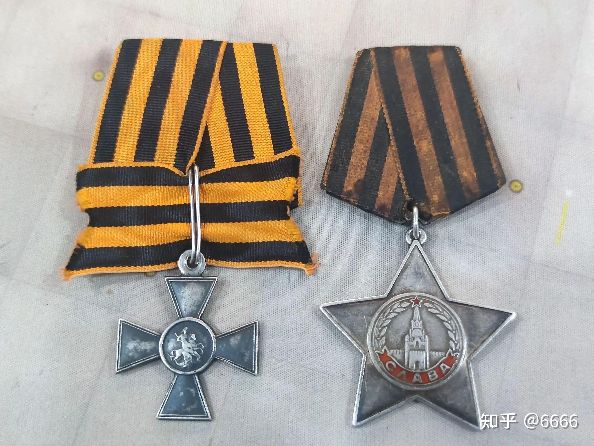 沙俄时期的圣乔治勋章为什么有金色银色还有白色的?