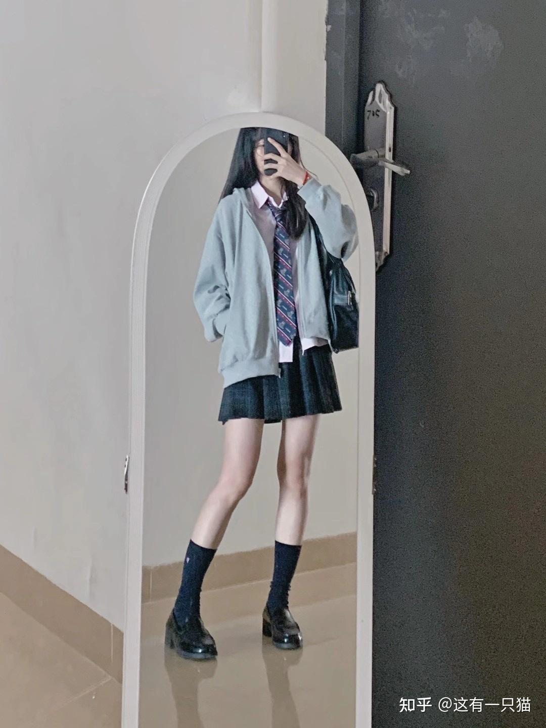 有没有什么百搭的jk制服包? - 知乎