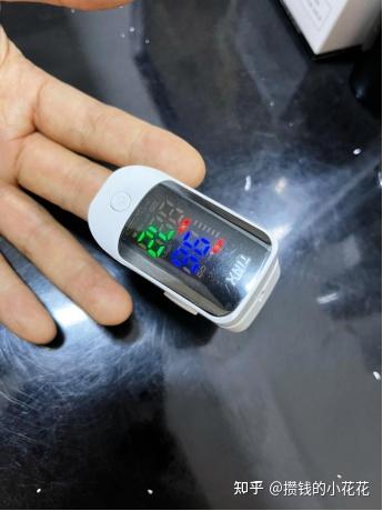 家用血氧仪有必要吗?实测町石 tinx 指夹式血氧仪给你答案