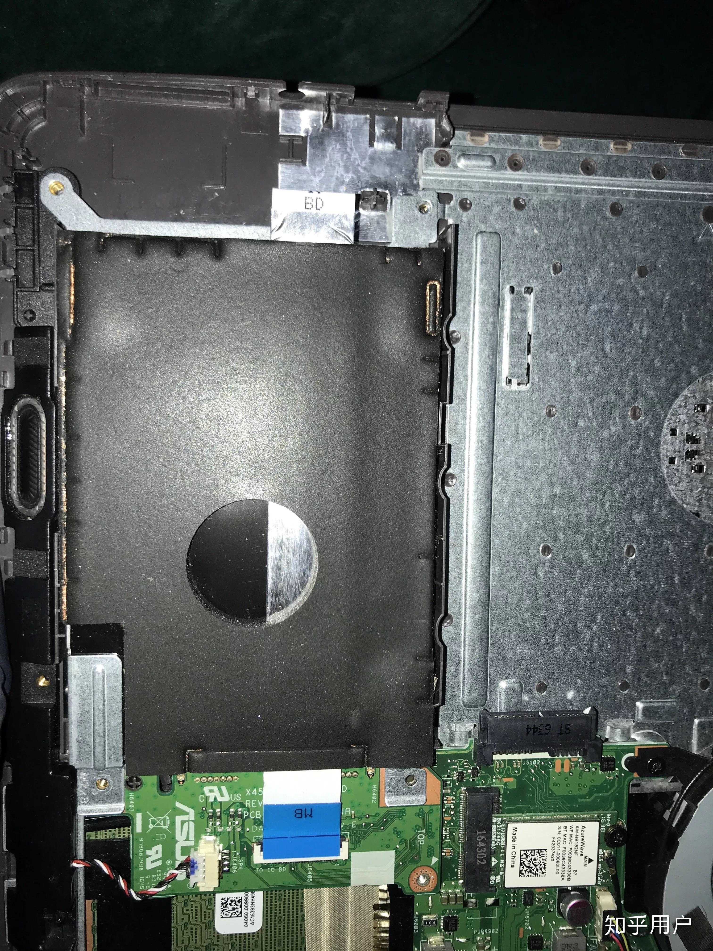 华硕a456u拆机怎么拆掉硬盘啊是从背面还是键盘面老款式带光驱想加