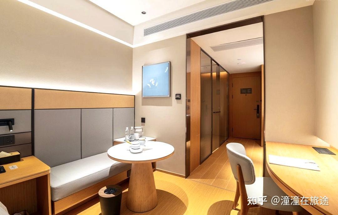 全季酒店和四季酒店有什么区别? - 知乎