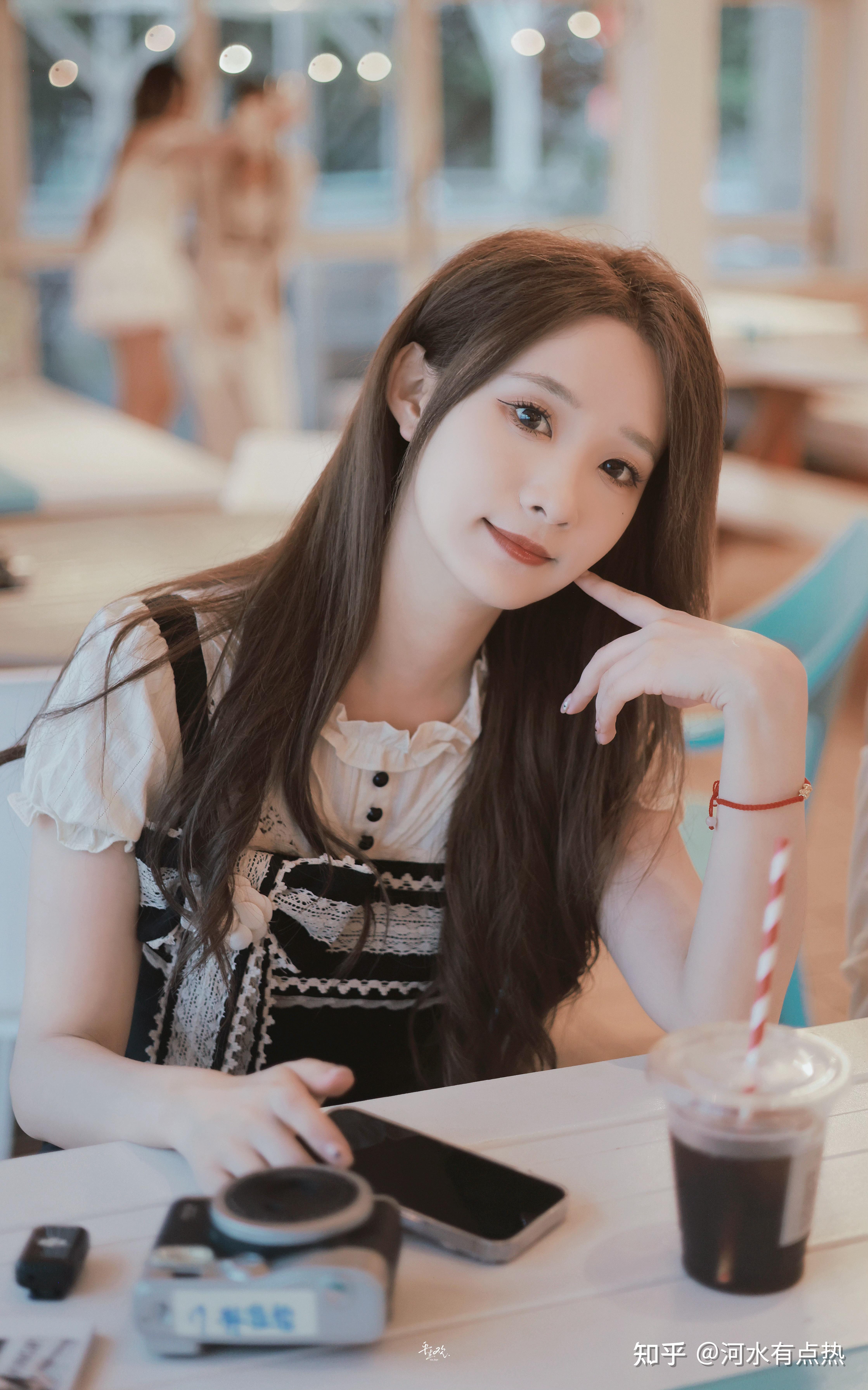 如何评价snh48现一姐杨冰怡？她是否能撑得起现在的snh48？ - 知乎