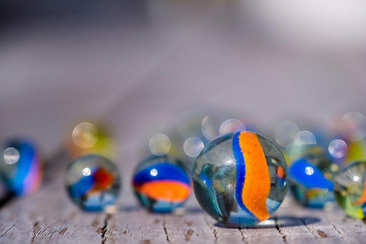 大理石为什么会裂碎