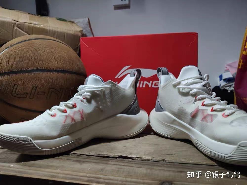 如何看待李宁音速8