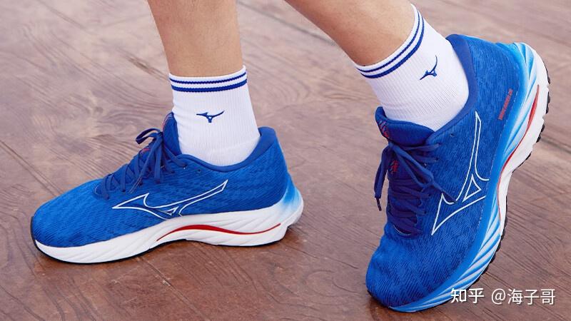 新年准备从 0 开始跑步锻炼了,可以推荐一双 500 元以内的入门级跑鞋