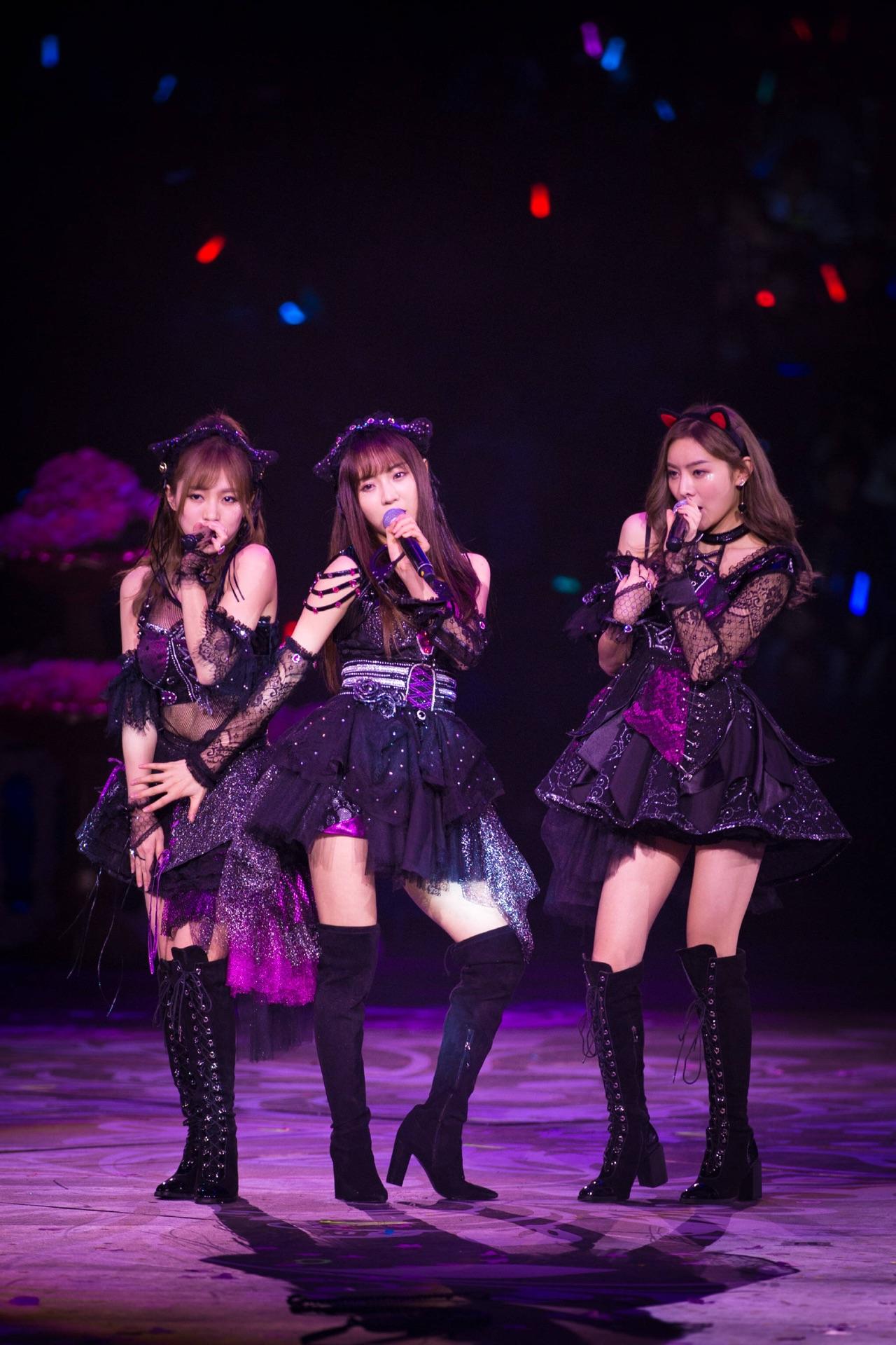 snh48第三届金曲大赏best50演唱会中,你最喜欢哪套服装? 