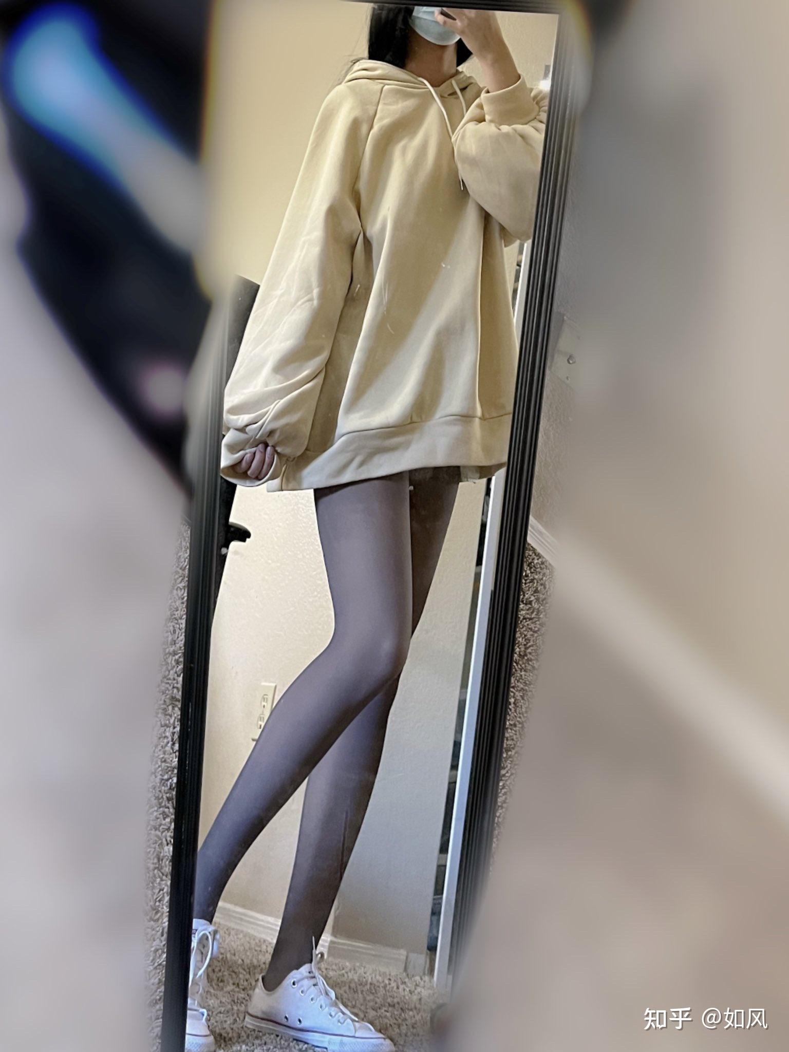 喜欢穿丝袜搭配帆布鞋板鞋的女生是怎样一种女生? - 知乎