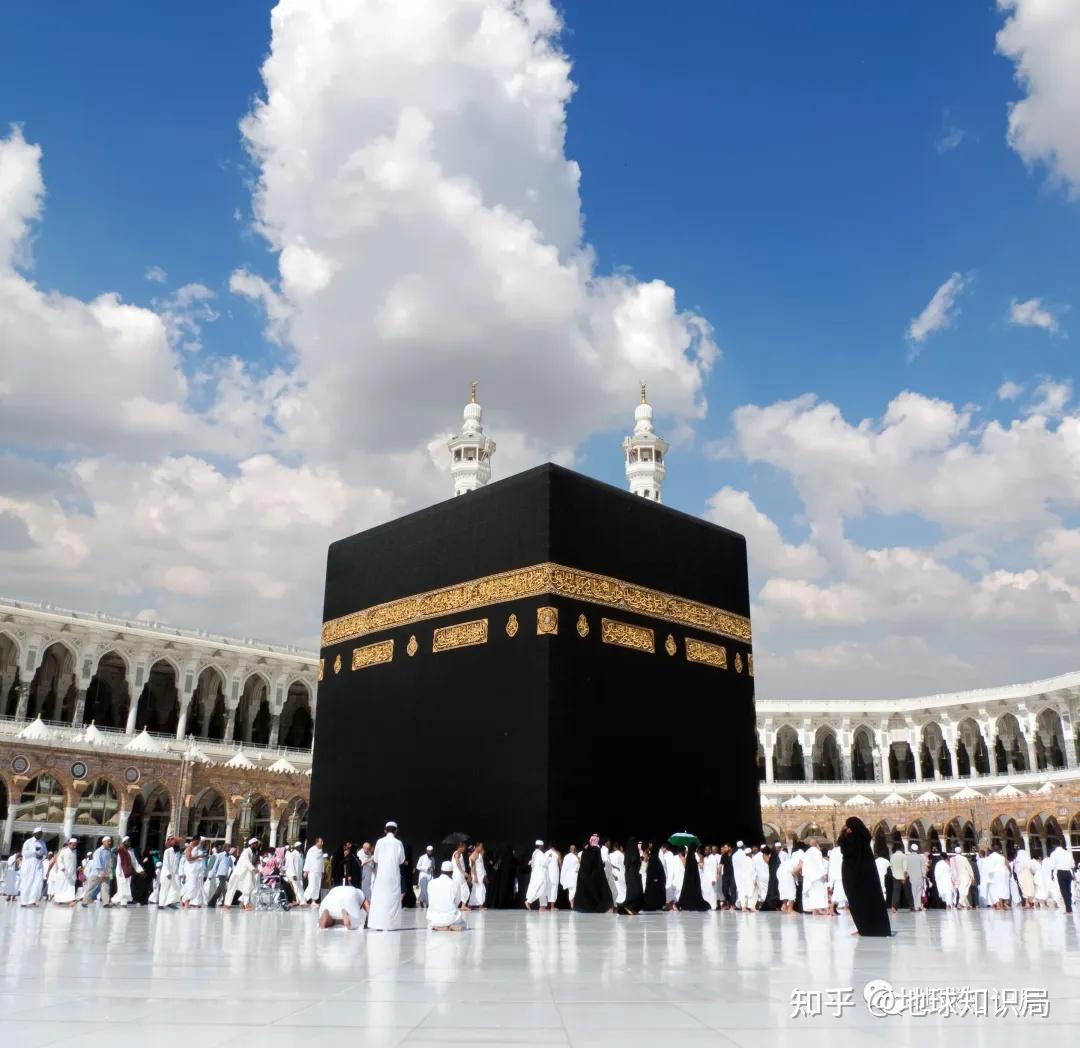 麦加的天房克尔白里面是什么