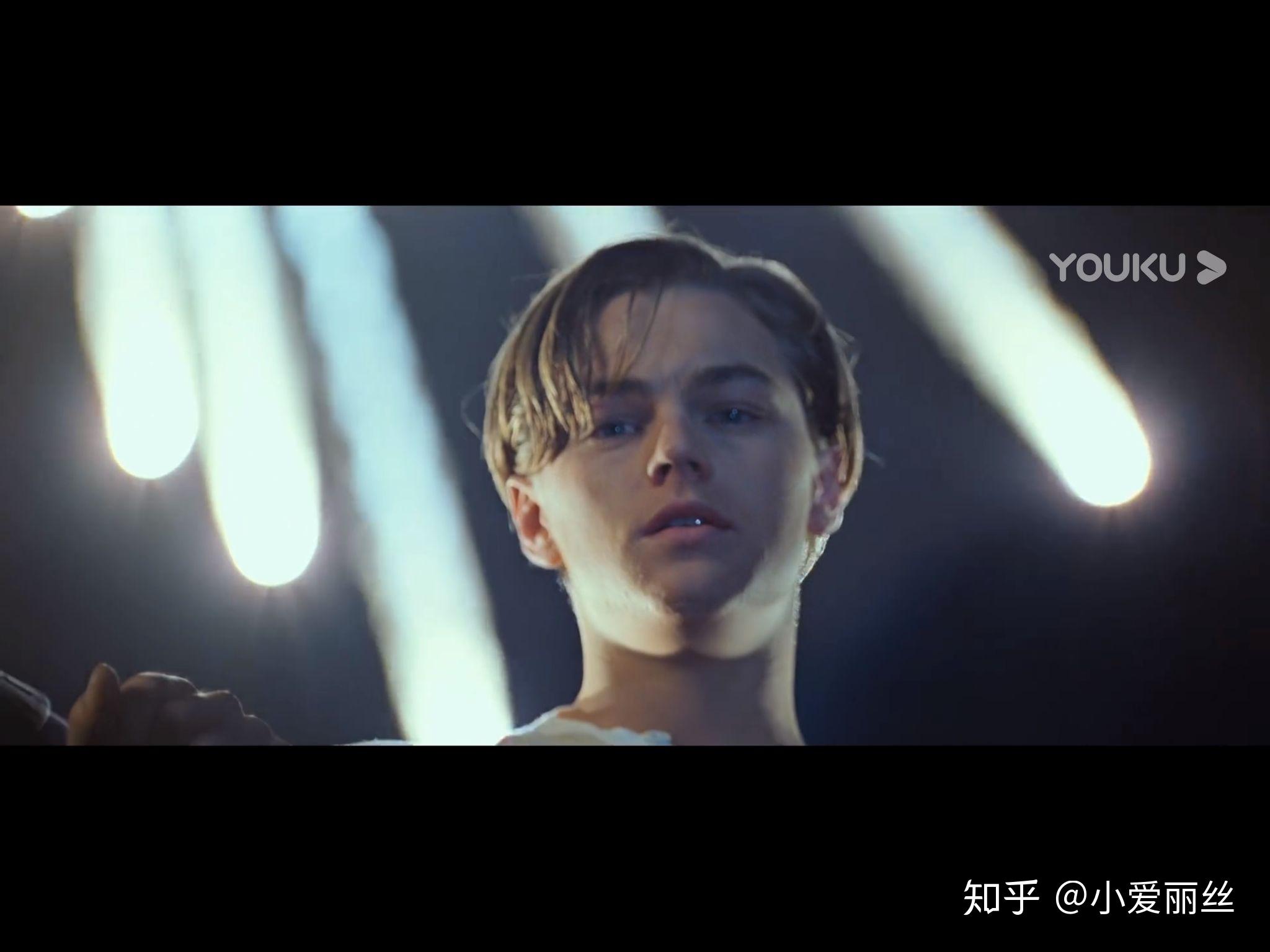 泰坦尼克号中的男二号卡尔爱露丝吗