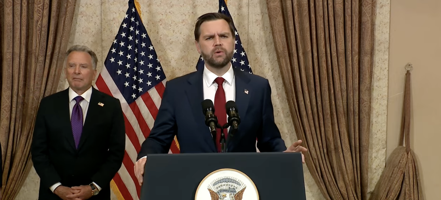 万斯称美伊未达成协议，核心原因是伊朗未明确承诺放弃发展核武器，为什么核问题如此关键？下轮谈判重点在哪？