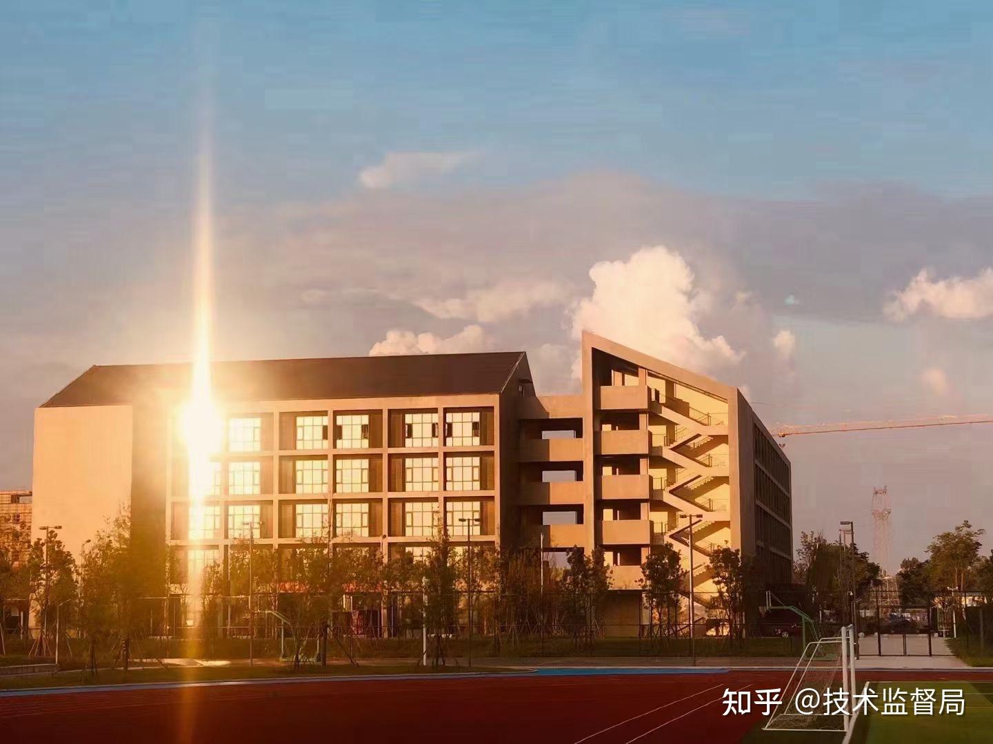 湖北天门职业学院怎么样 专本套读是噱头吗? - 知乎