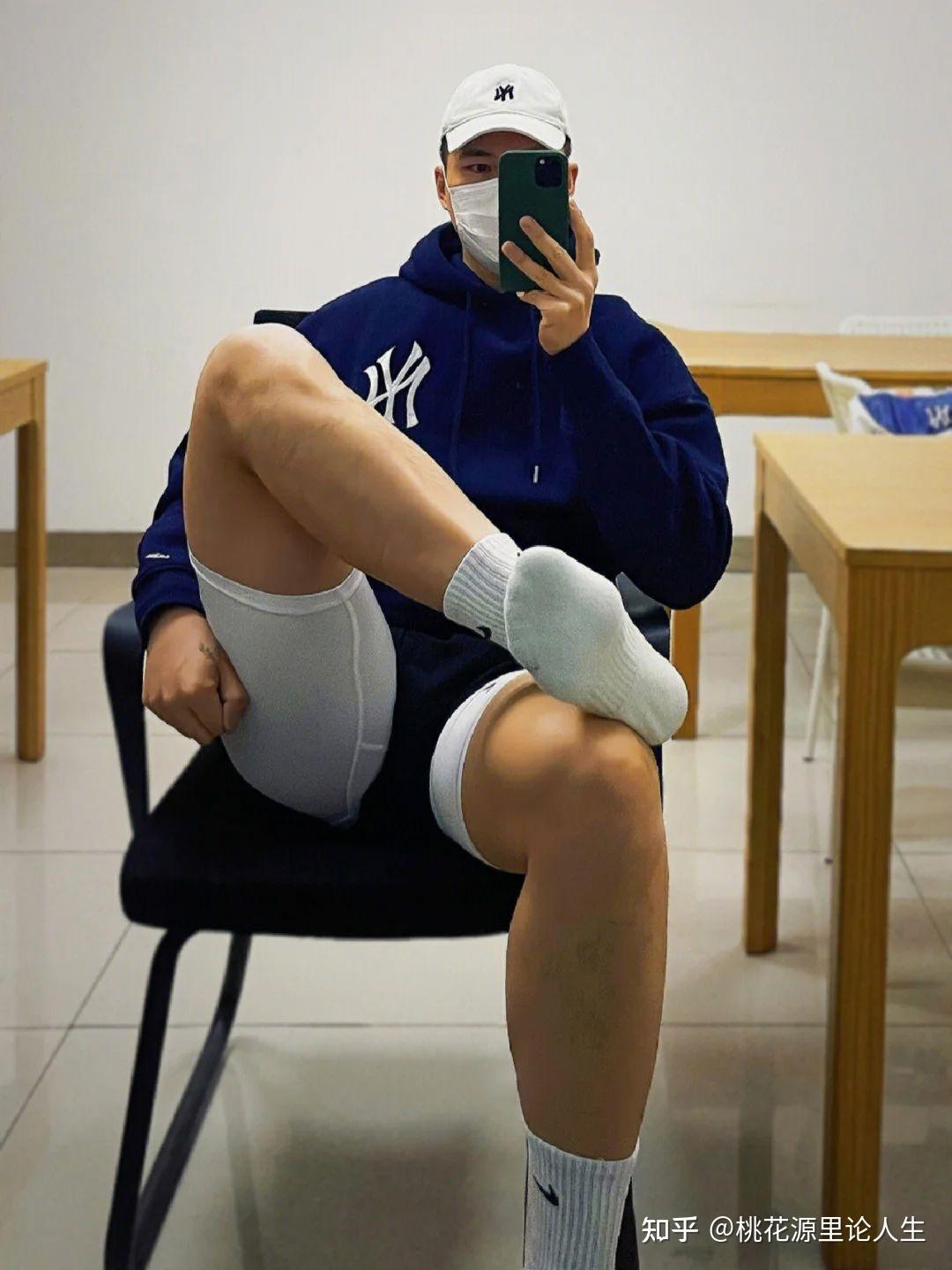 粗腿小哥是你喜欢的肌肉帅哥类型吗? - 知乎