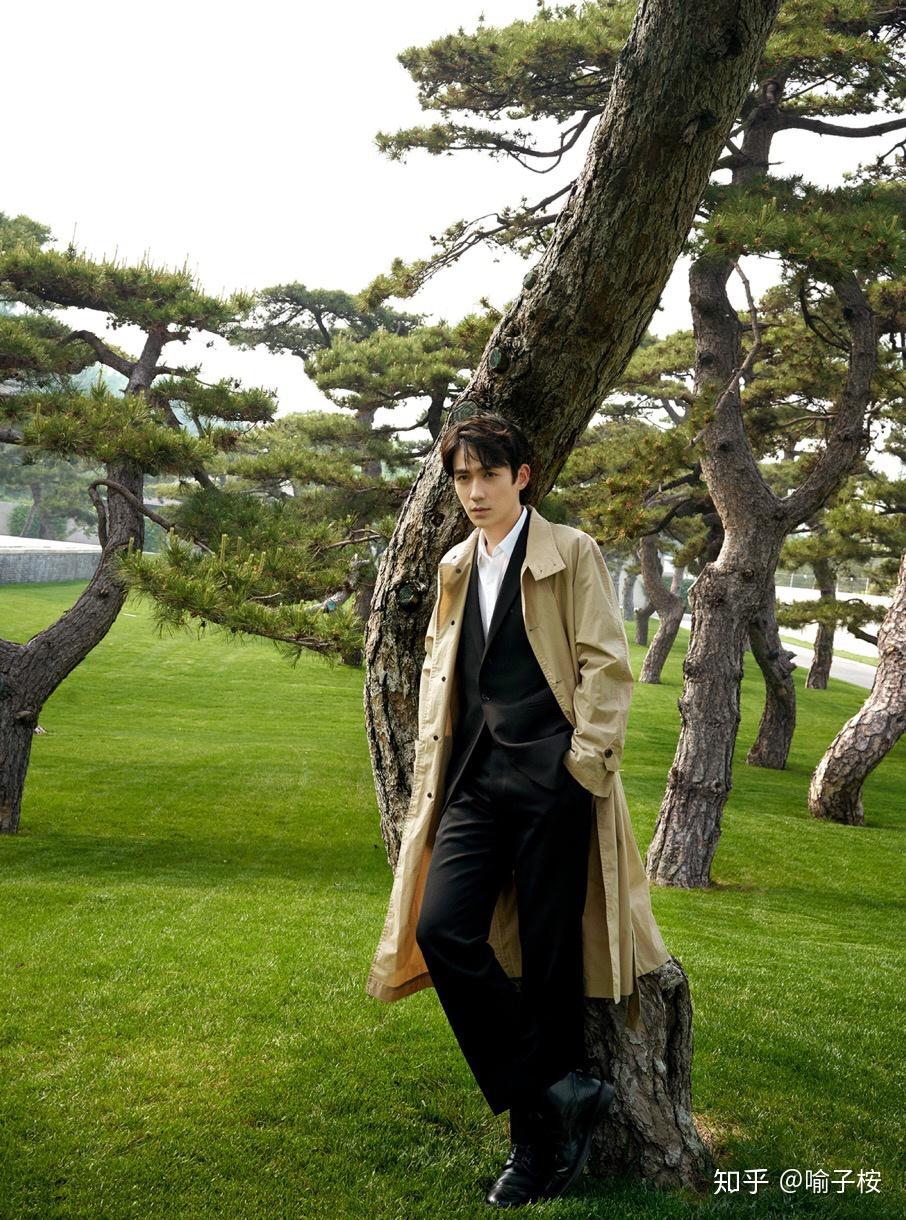 有没有集美分享朱一龙的全身照的图片? - 知乎