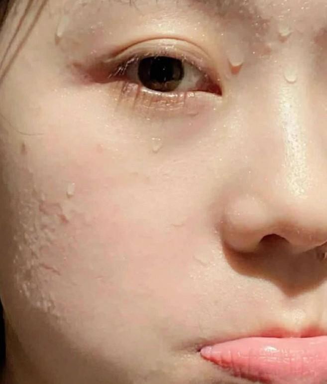 刘亦菲素颜绝了!这样护肤难怪皮肤这好!