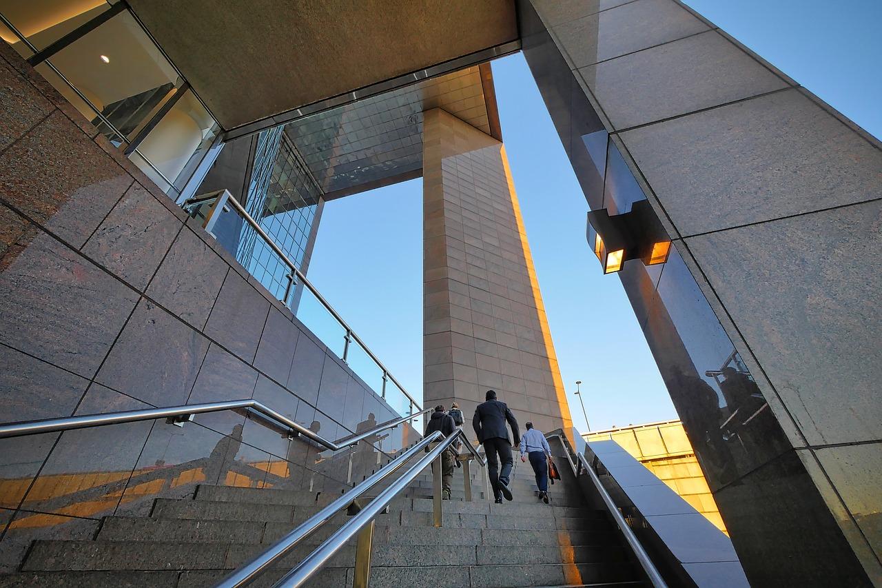 3. 便捷交通枢纽