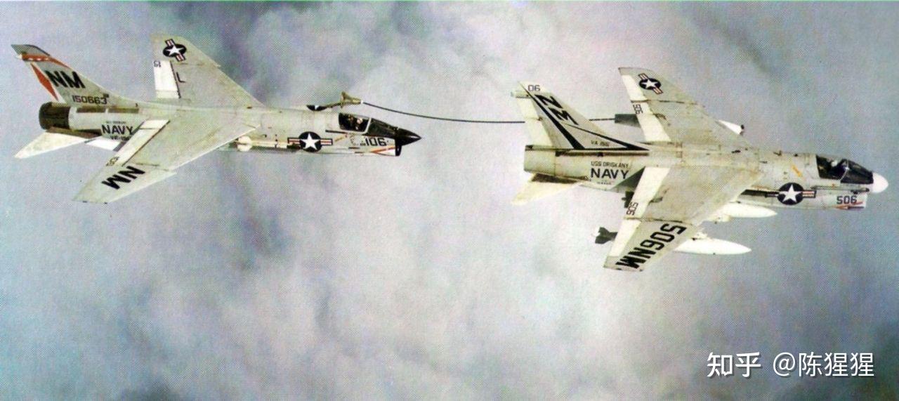 如何比较a6攻击机和a7攻击机