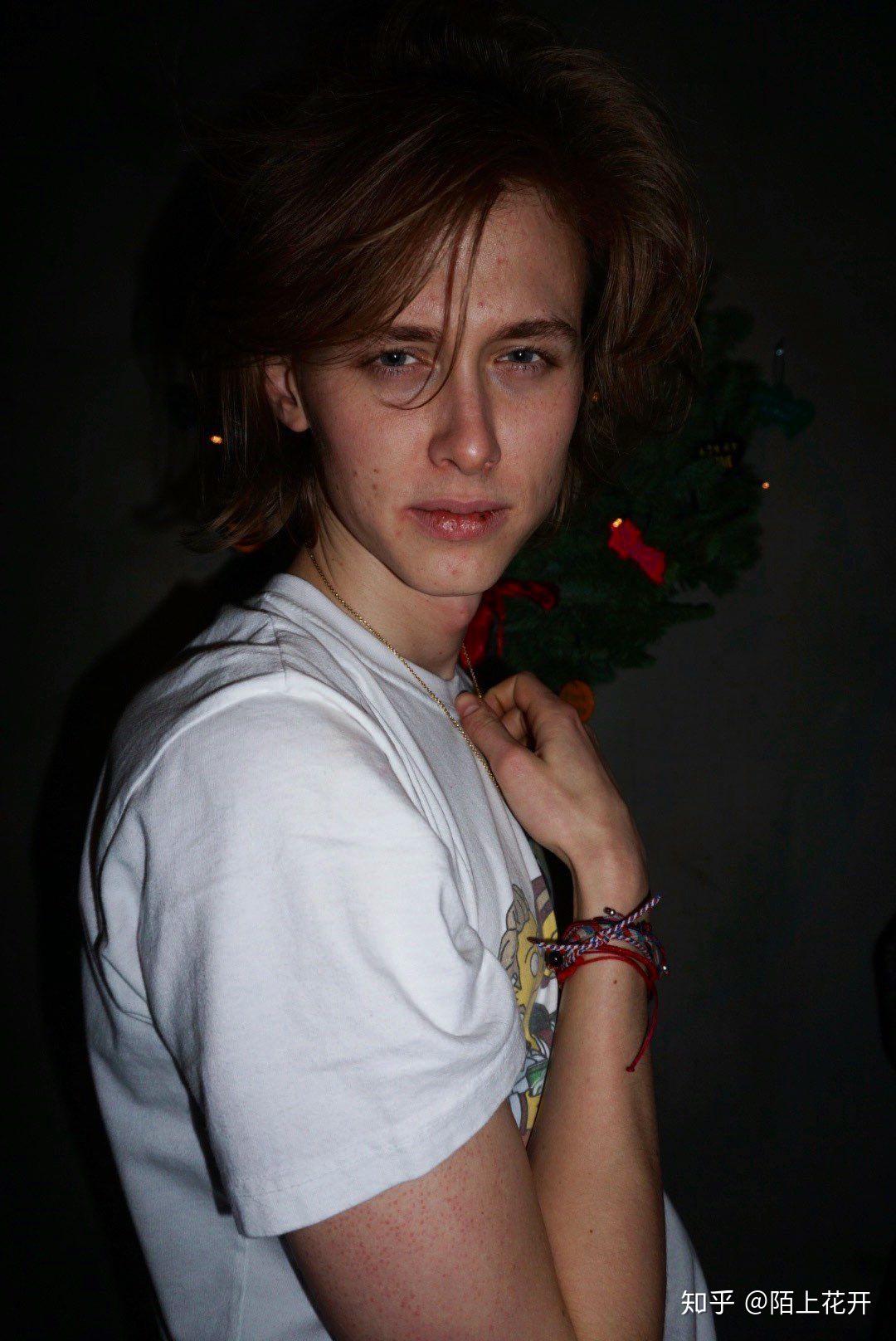 想要北欧小哥哥henrikholm高清大图