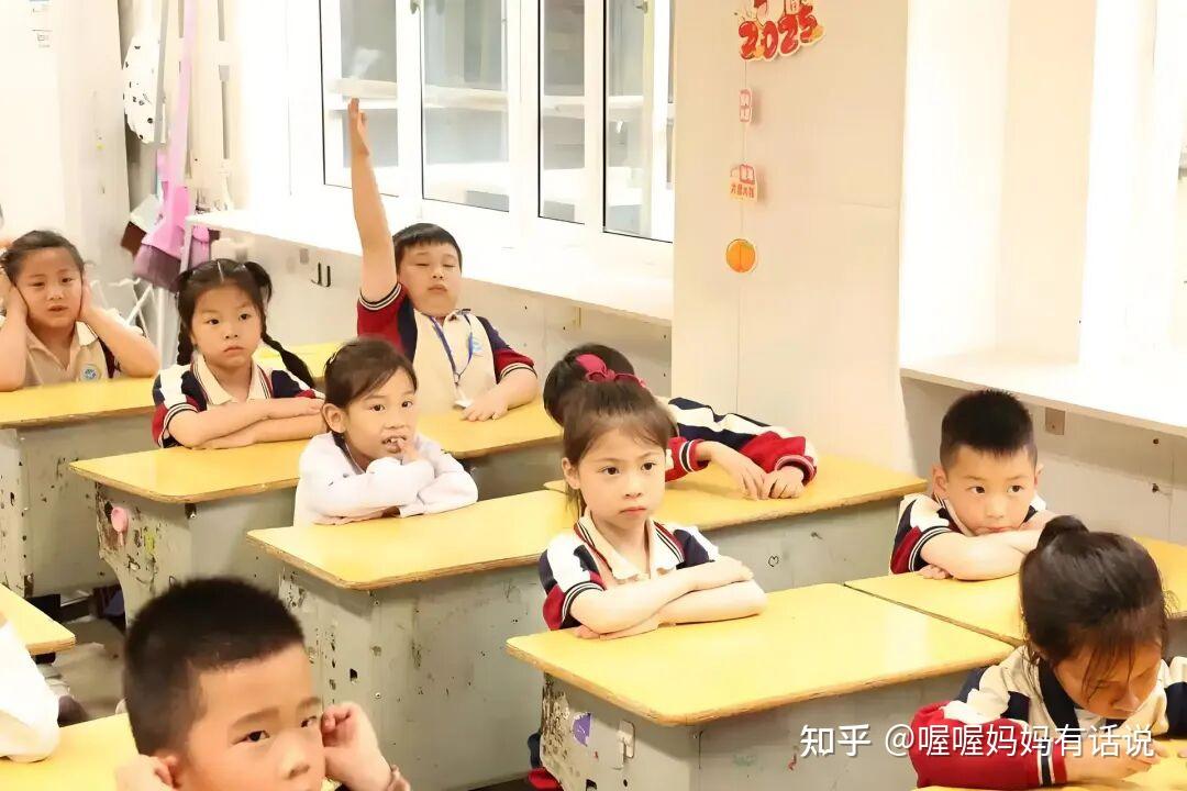 小学 “提前学汉字” 和 “没学过” 的孩子,一二年级上课专注度、写作业速度差距很大! - 知乎