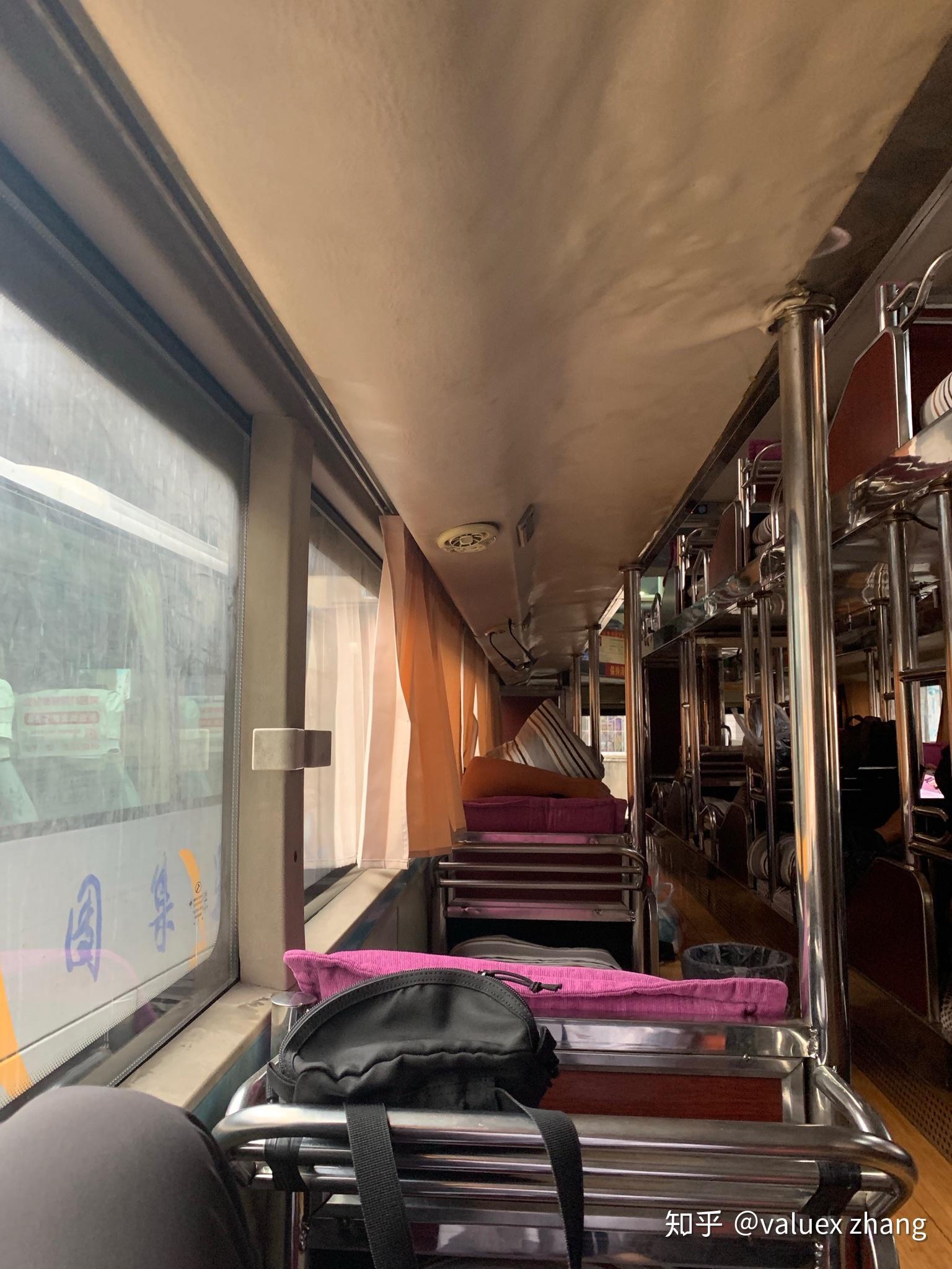 乘坐双层卧铺客车是什么样的体验