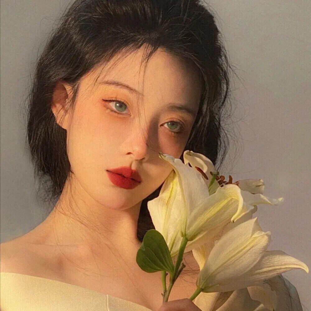 有氛围感的女生头像吗?求求? - 知乎