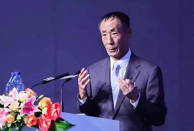 今日星球 66人赞同了该文章 图片中人物叫秦力生,他的儿子秦晓也非常