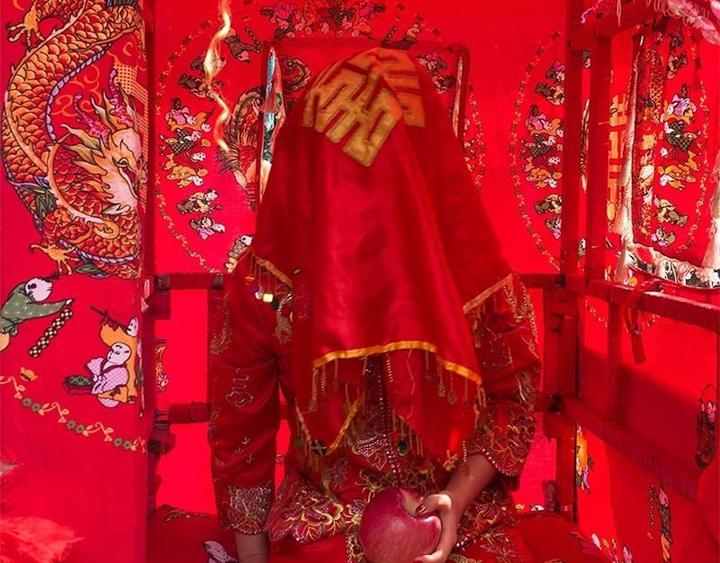 民间故事：男子看上妻友，休妻另娶却成死囚，亡母怒斥后逃一命 - 知乎