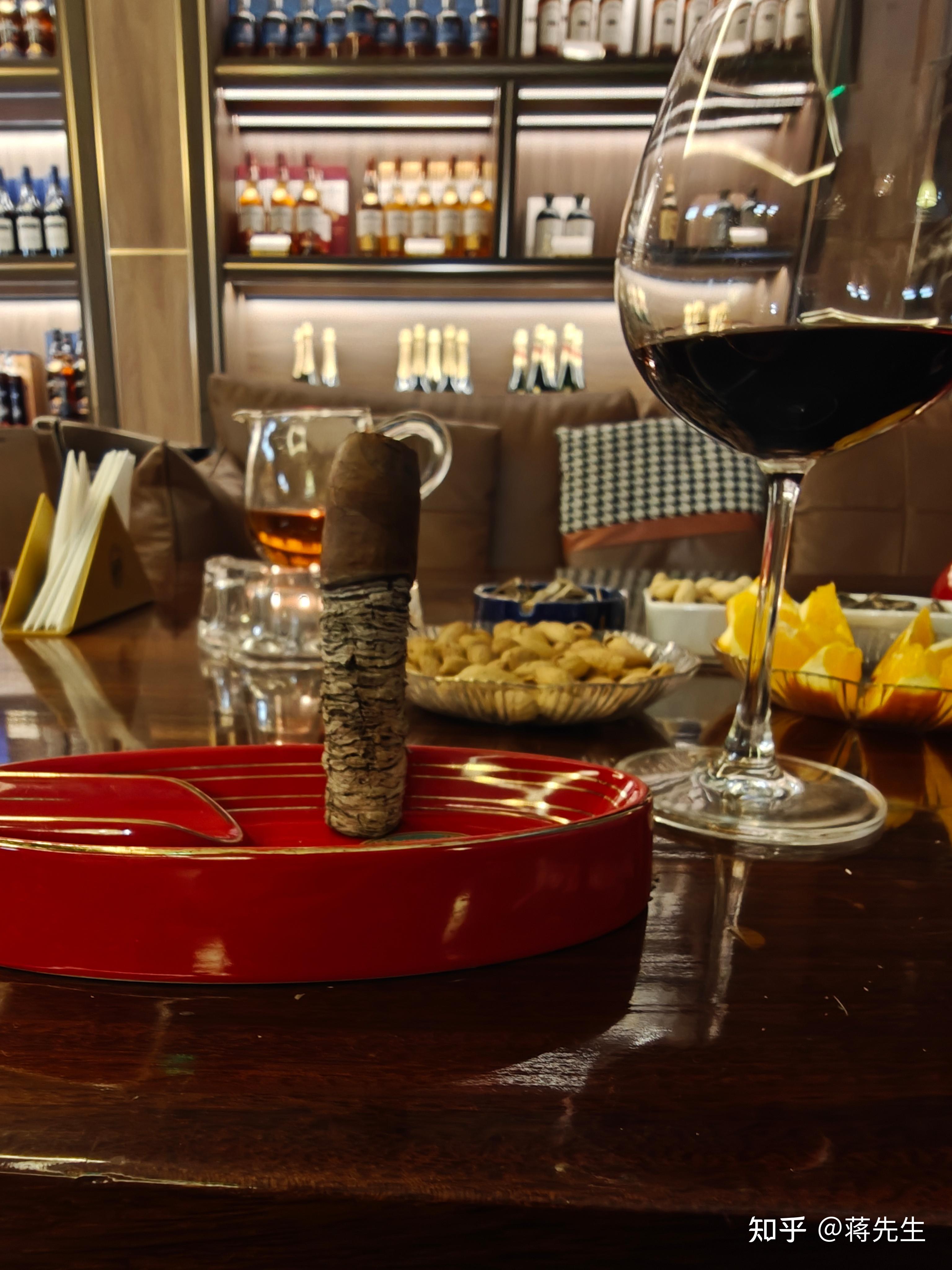 雪茄和香烟有什么区别