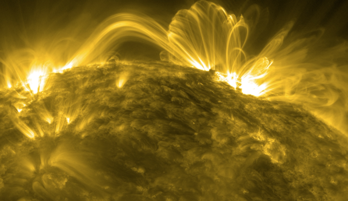 这个太阳日冕环真神奇,不信来看