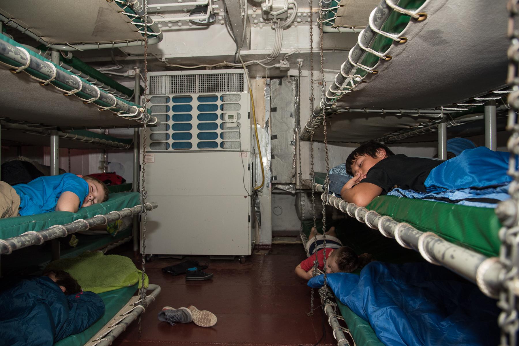 战列舰船员这么多,船员睡觉的环境怎么样? 