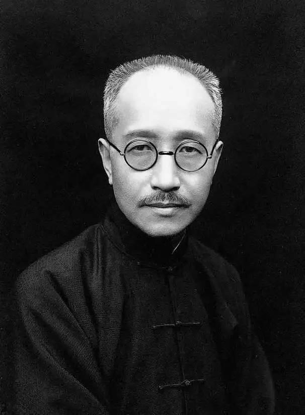 章士钊人品高尚，大师成就，多欲，赌博、吸鸦片、嫖妓，到底何人？毛泽东为什么这么尊重他