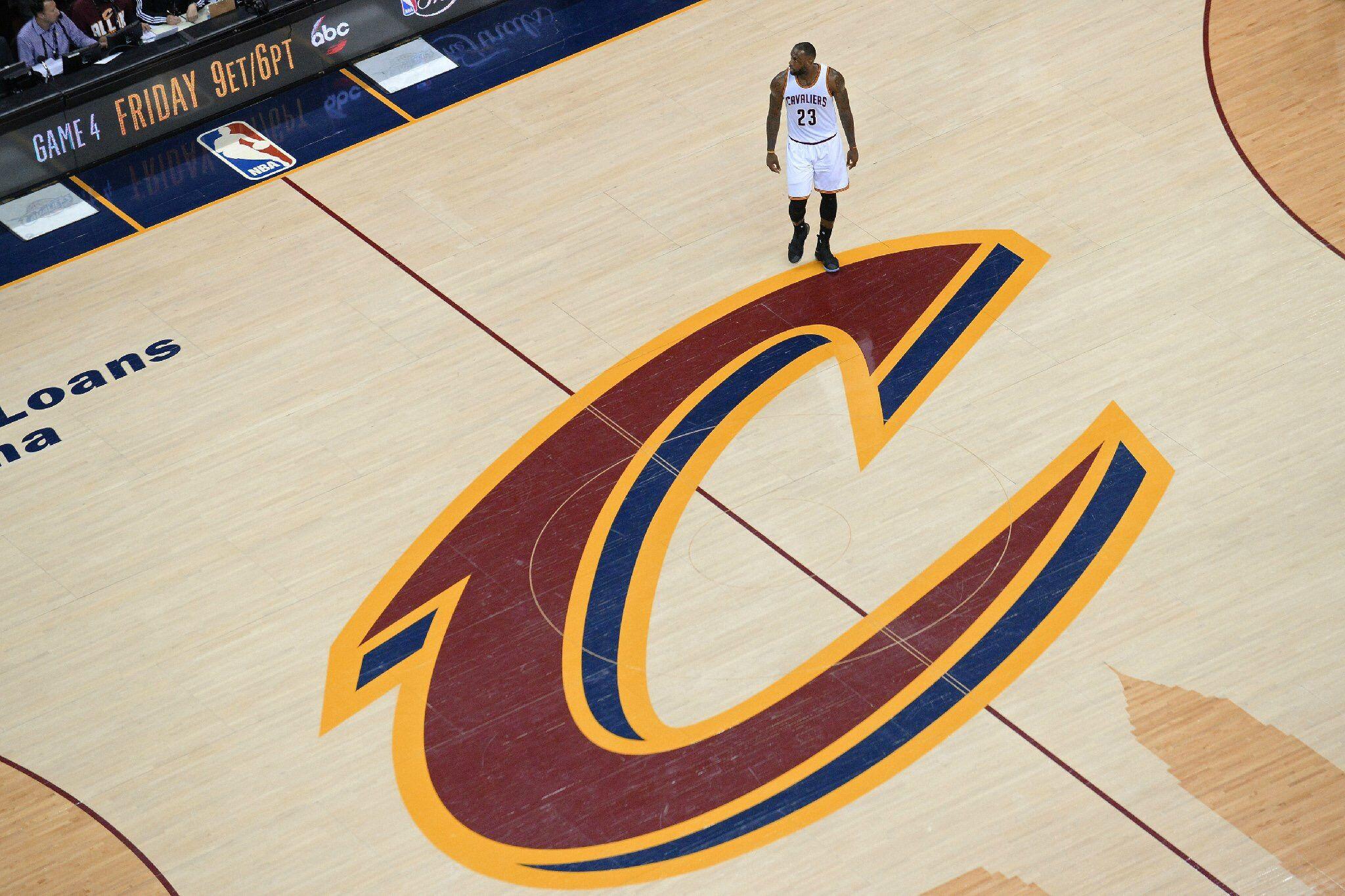 有没有勒布朗詹姆斯的高清头像或者壁纸帅一些的