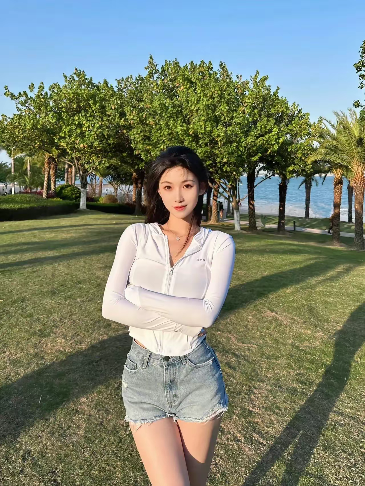 人高(170 )胸大的女生是不是特别显胖? - 知乎
