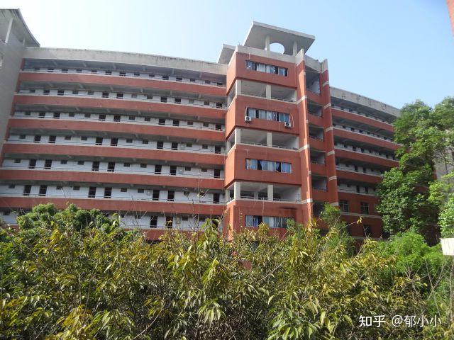 21级新生,想了解一下涪陵五中宿舍具体情况?