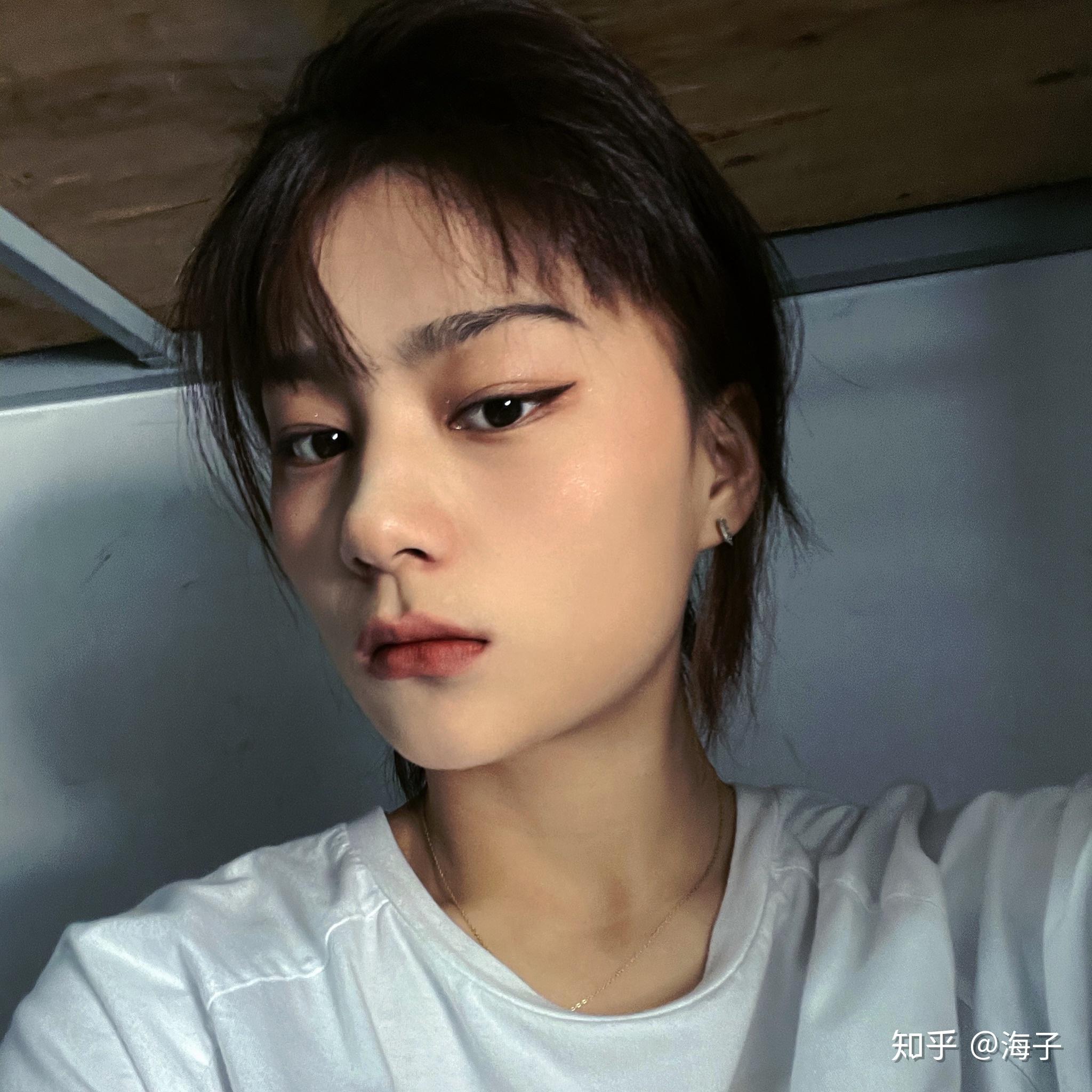 女生能剪哪些很有少年感的酷酷的短发? - 知乎