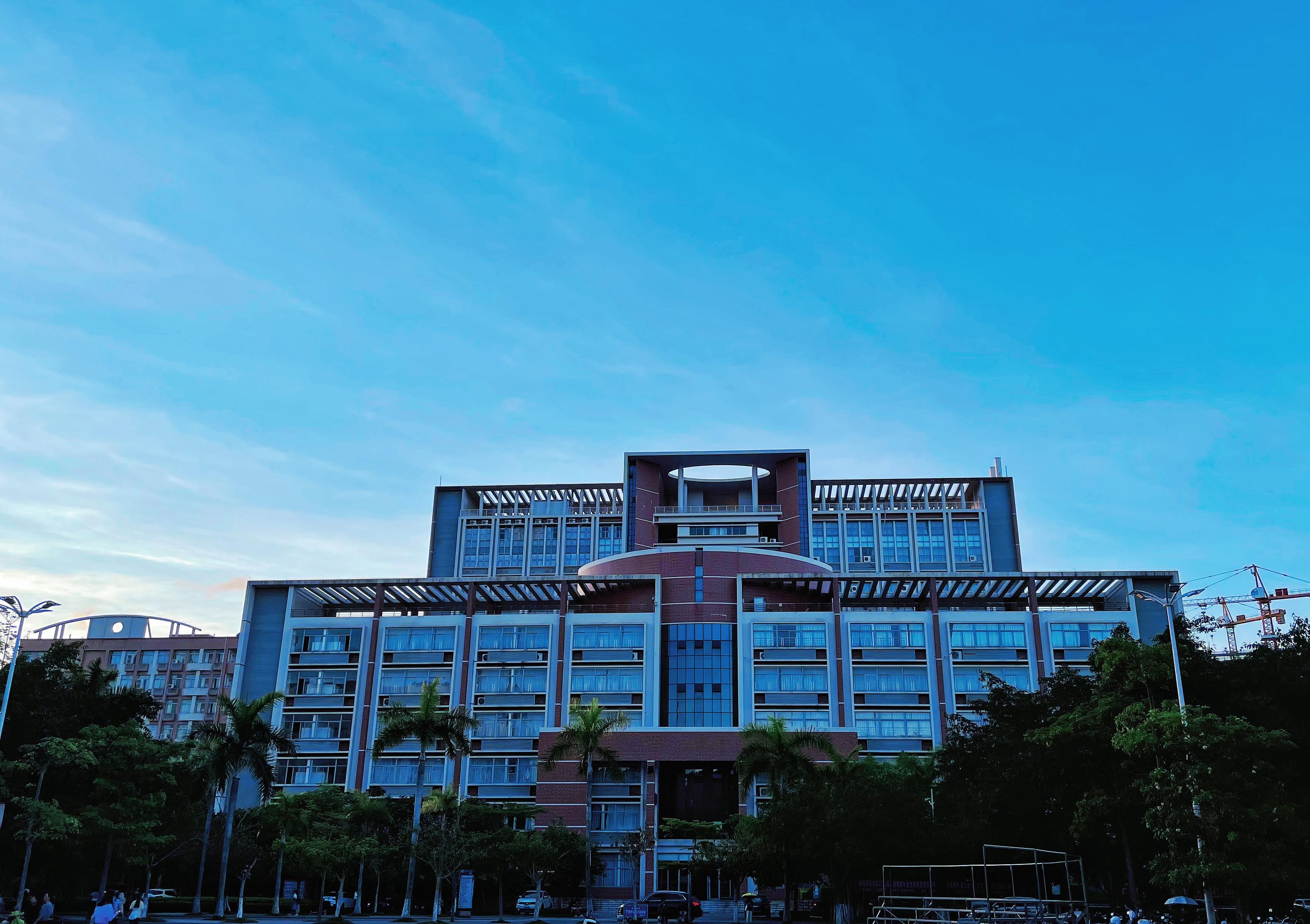 岭南师范学院怎么样?(岭南师范学院可以读研究生吗)