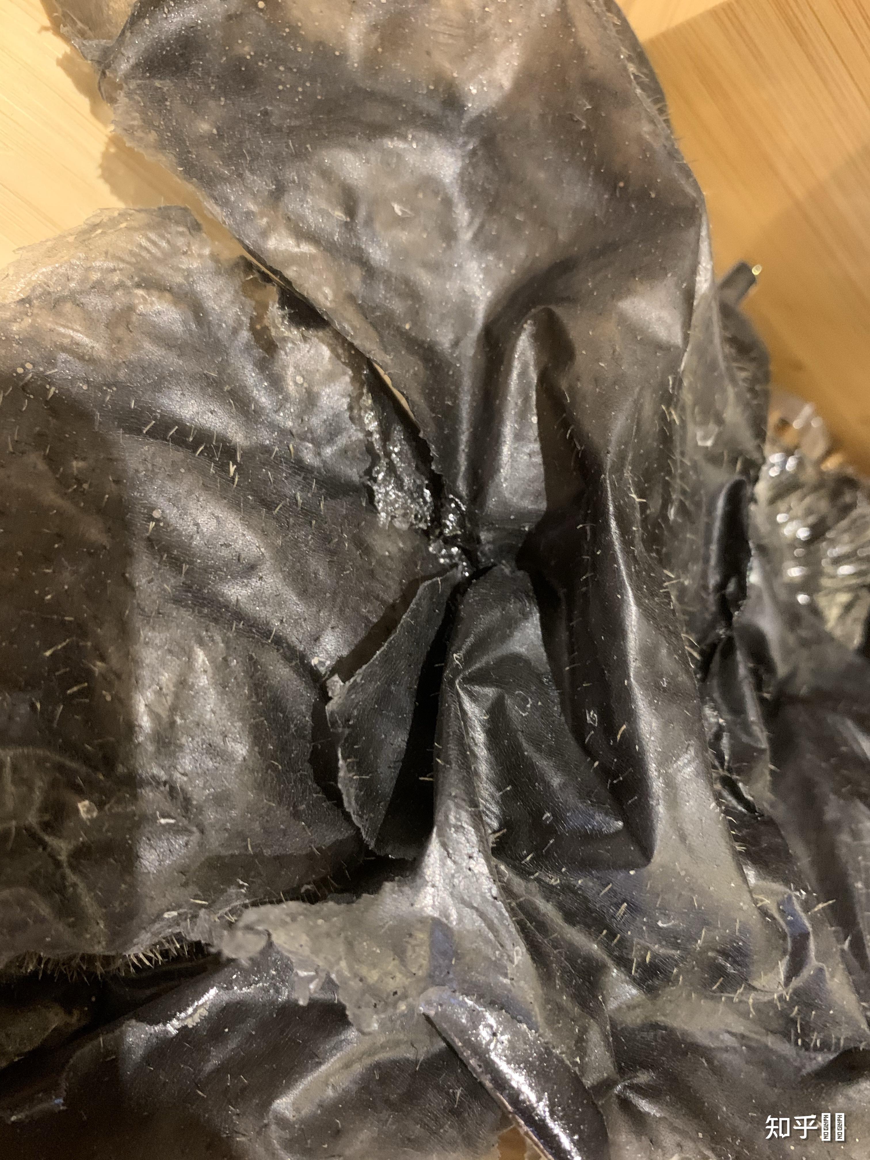 后背全是黑头一样的东西怎么破? - 知乎