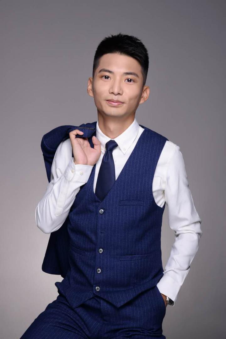 和她一起做的100件事情