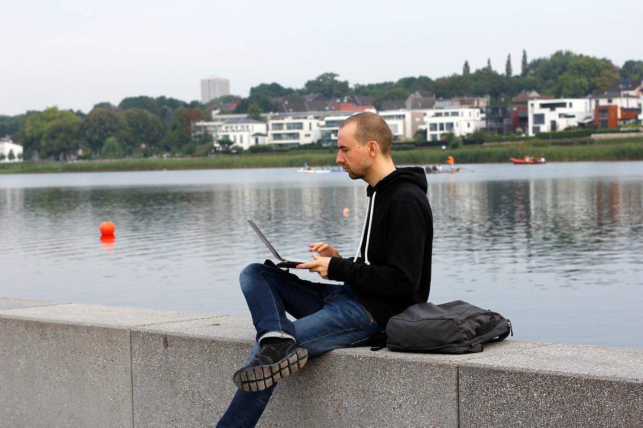 4. 二龙池区位介绍