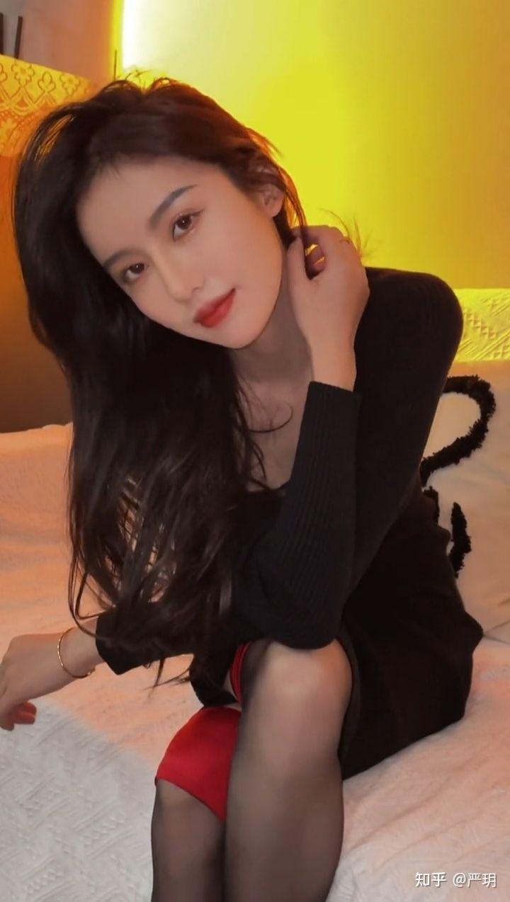 清纯可爱的脸蛋配性感魔鬼身材是一种什么样的体验? - 知乎