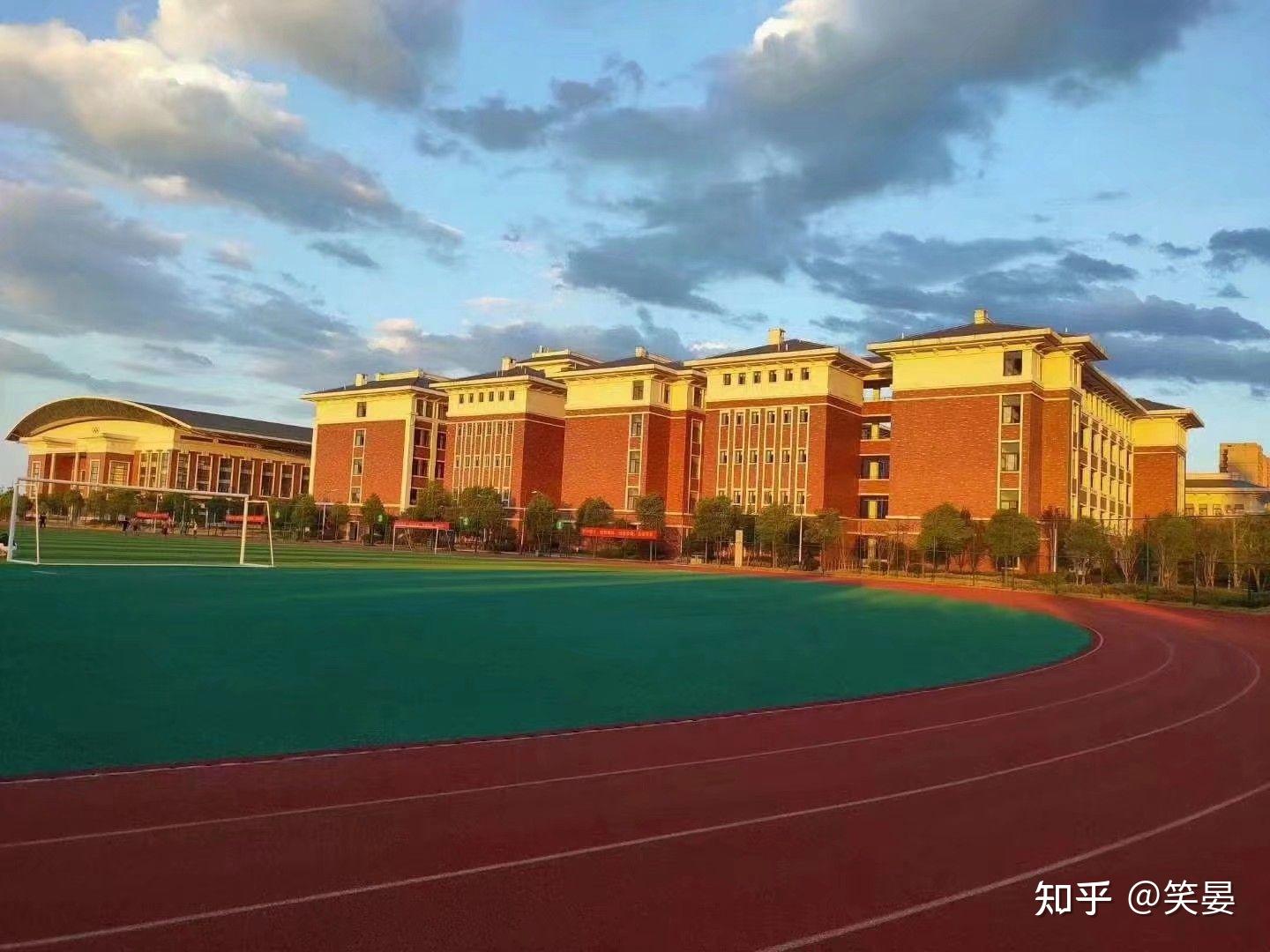 在樟树滨江中学就读什么体验? - 知乎