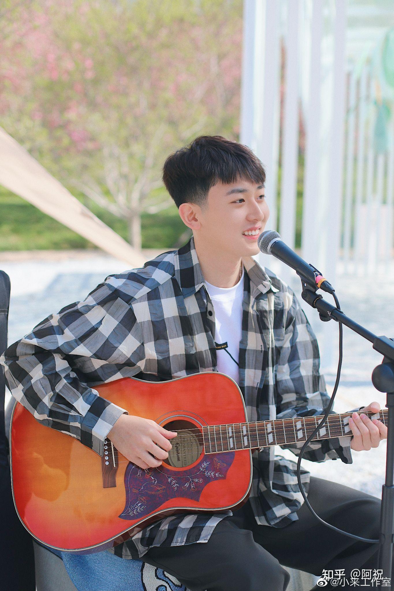 可爱的小来哥是不是你至今为止见过最可爱最帅的男孩子?(是)? - 知乎