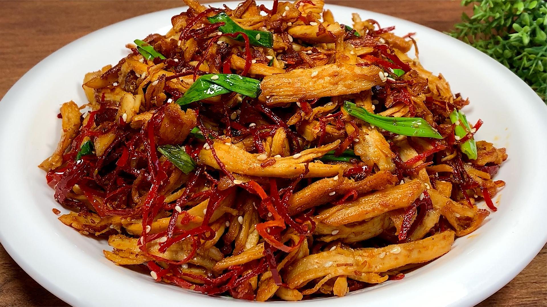 麻辣鸡丝想要好吃切记不要乱放调料教你大厨做法越吃越过瘾