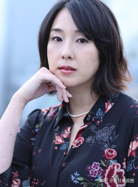 平成系列奥特曼战队组织与政府是何种关系其本身又是什