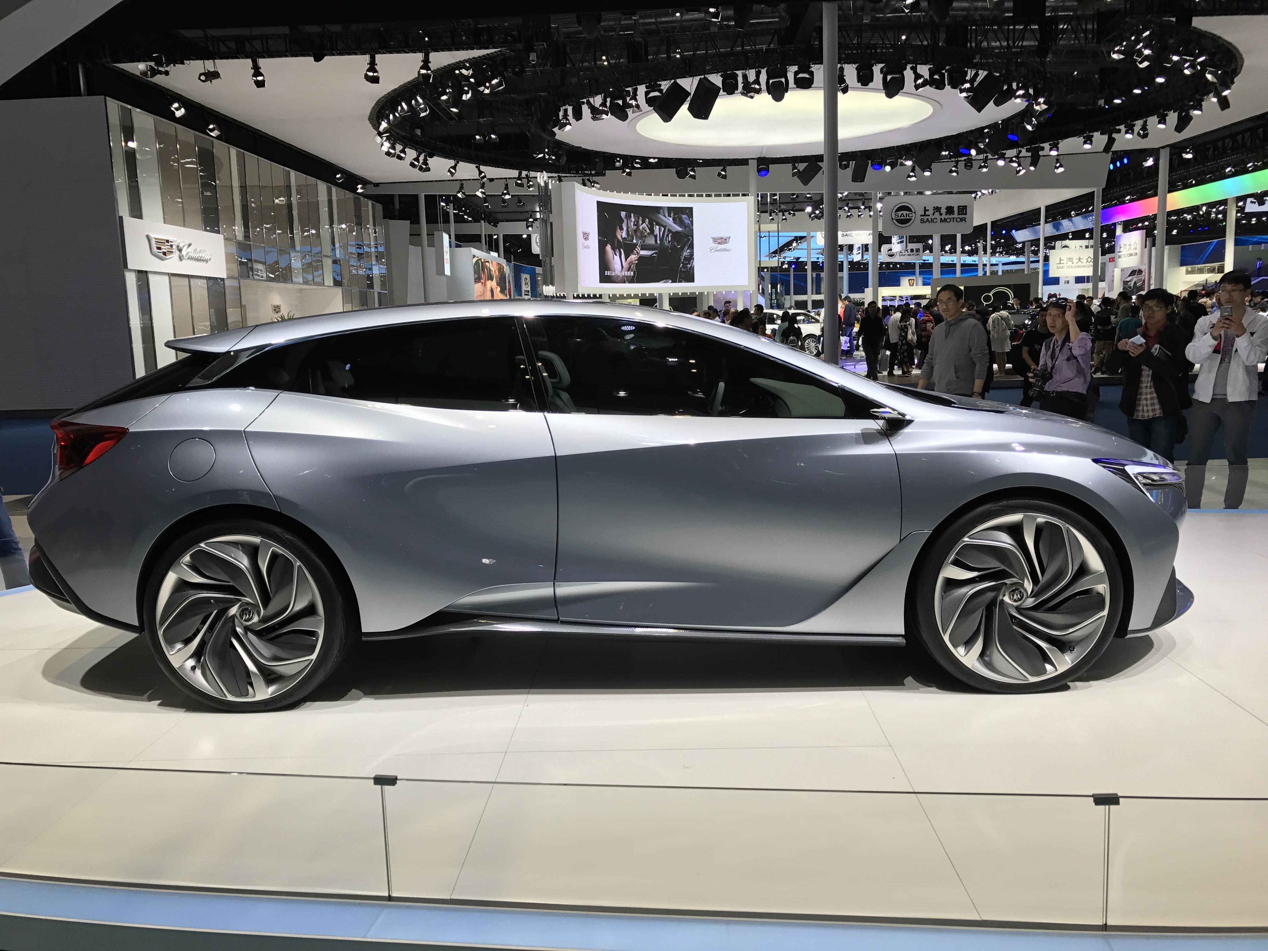 如何评价蔚来汽车第一款量产车 ES8？