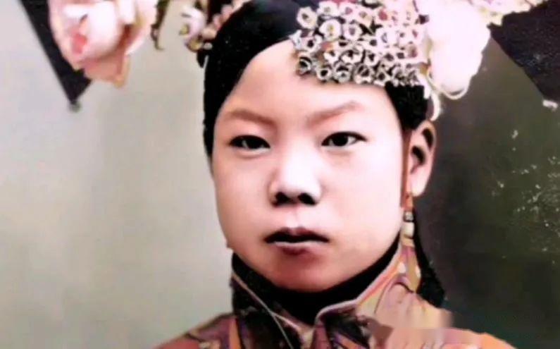 历史人物丨末代皇妃文绣:在民间隐姓埋名生活多年,1953年去世 - 知乎
