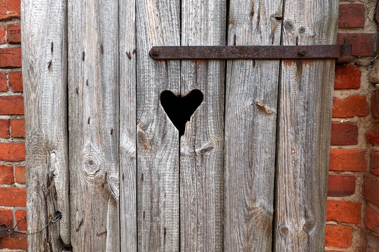 卫生间怎么触电