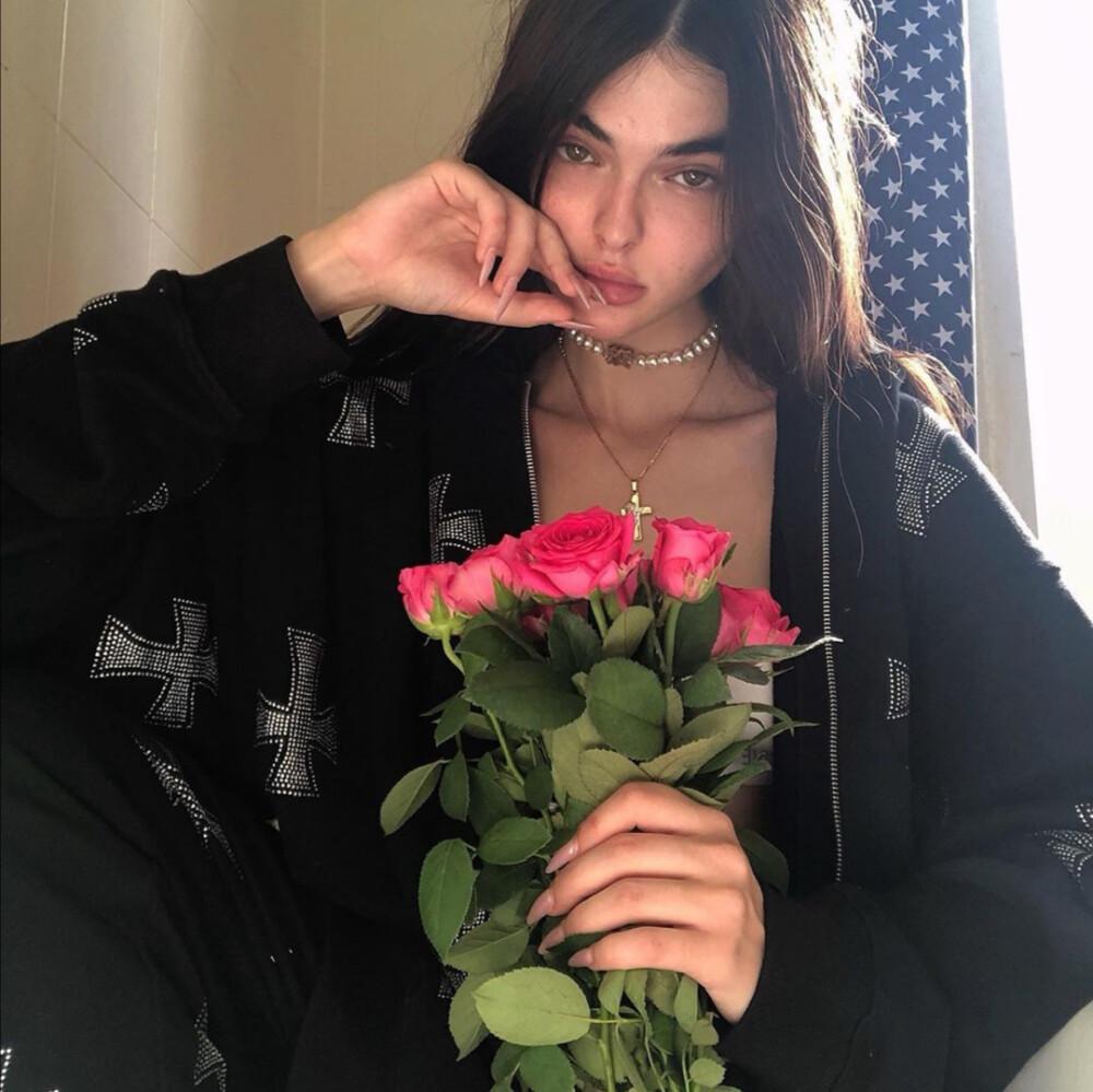 有哪些高级帅气女生头像